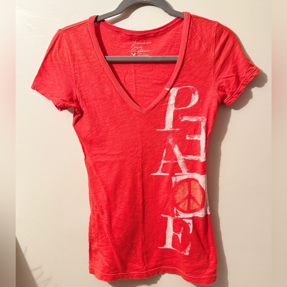 American Eagle PEACE ☮️ T-shirt